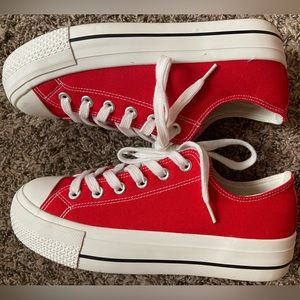 Women’s Cushionaire Red Platform Canvas Sneakers, Size 8.5 (M)
